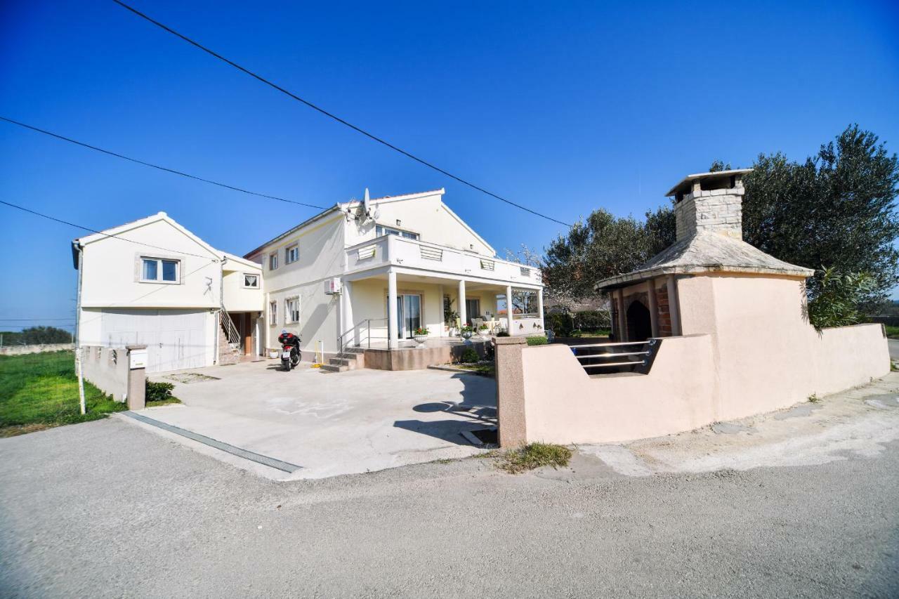 Apartman Novokmet-Crno Hotel Zadar Bagian luar foto