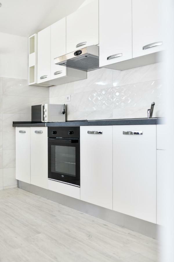 Apartman Novokmet-Crno Hotel Zadar Bagian luar foto